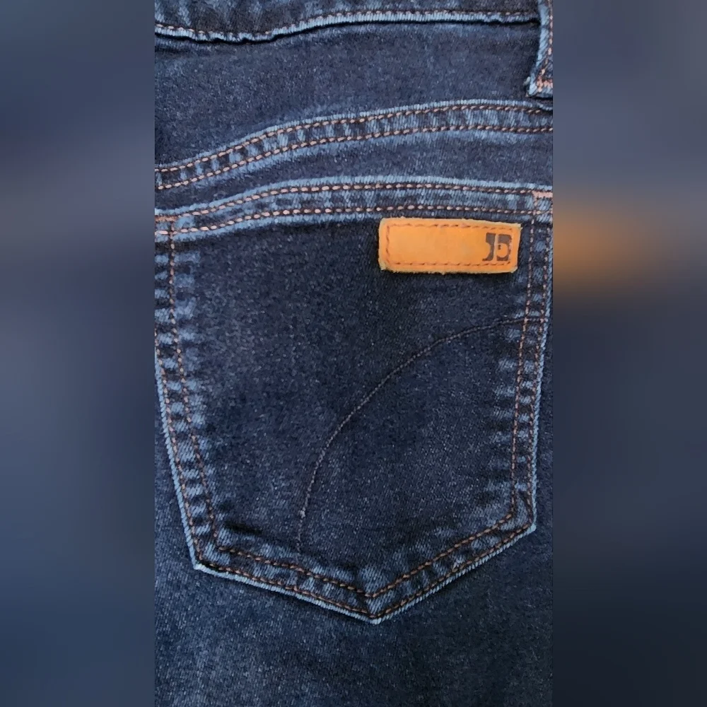 Joe's Slim Fit Mini Boot Cut Jean - Size 28 - Picture 2 of 10